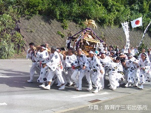 写真：富賀神社の巡り神輿