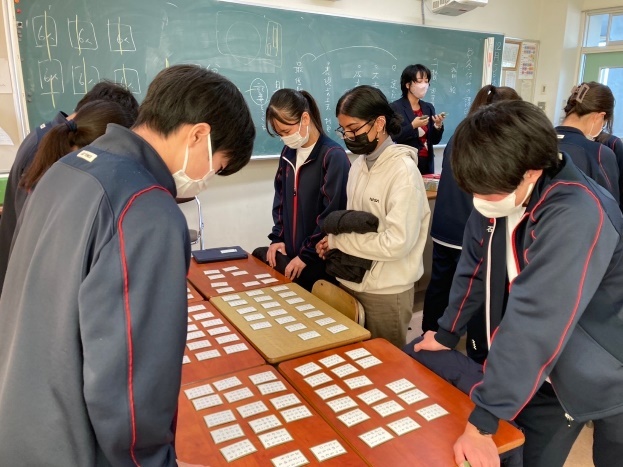 授業体験 experiencing Japanese-style education