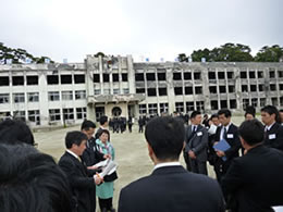 東日本大震災被災地視察研修石巻市立門脇小学校の写真