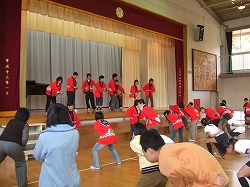 都立しいの木特別支援学校生徒と地域の小学校との交流