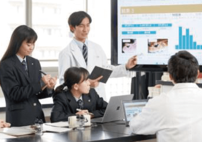 写真：科学技術高校