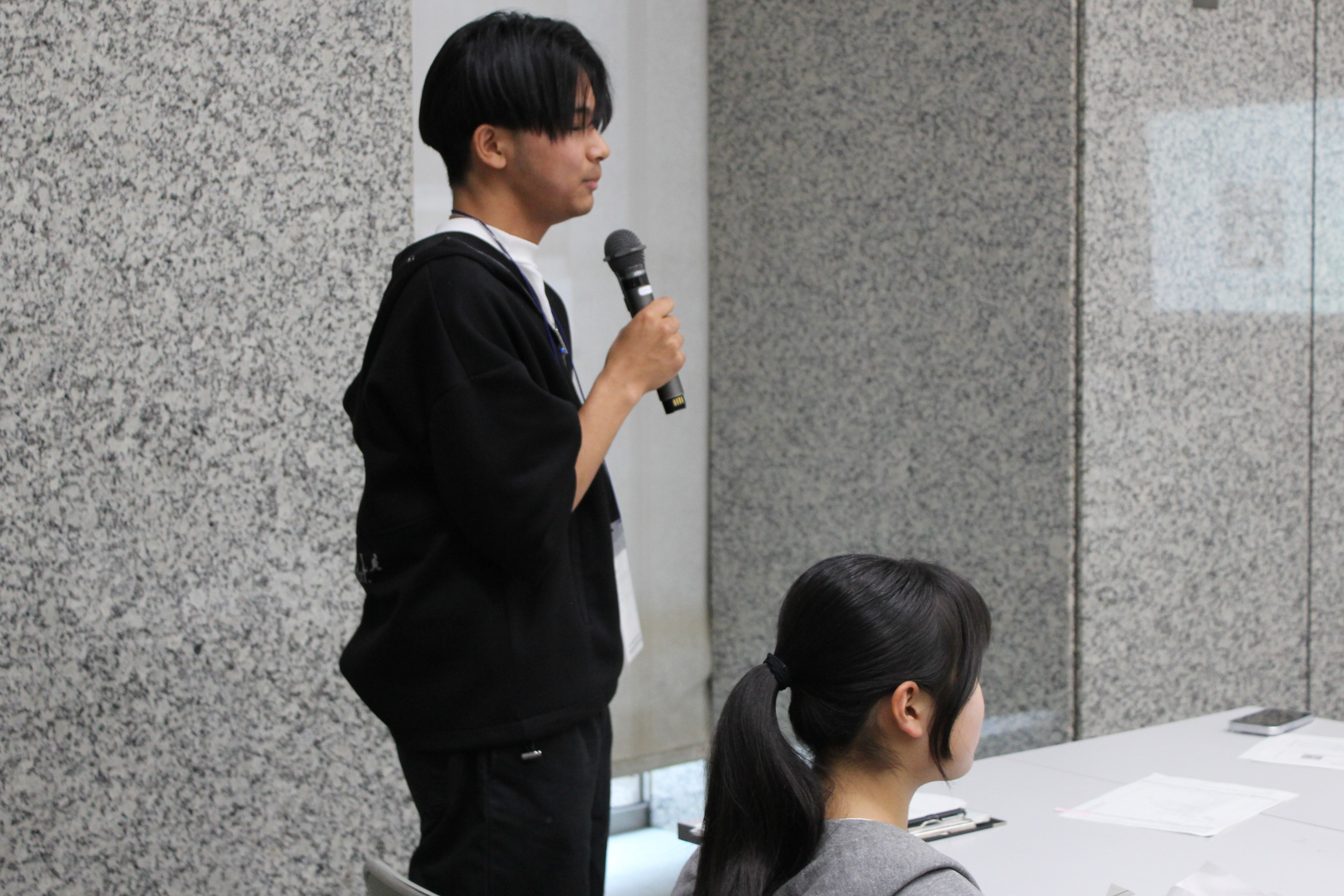 １期生によるスピーチの様子