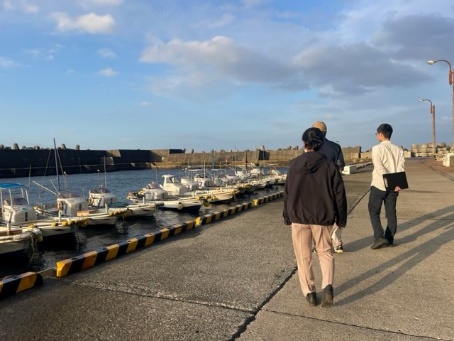 島内視察