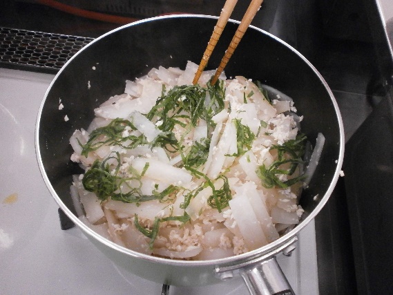 大根と八丈産ツナの炒めもの2