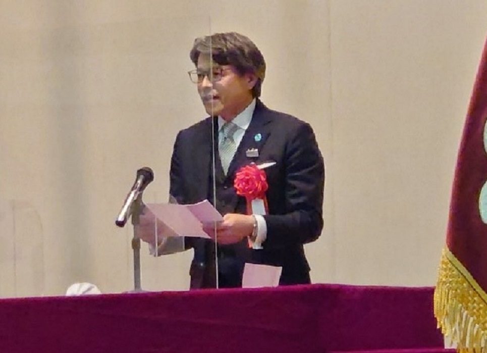 卒業式の北村委員