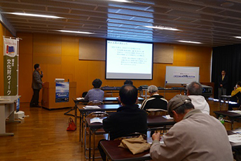 写真：講演会2
