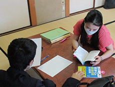写真：都立学校〈学習支援〉