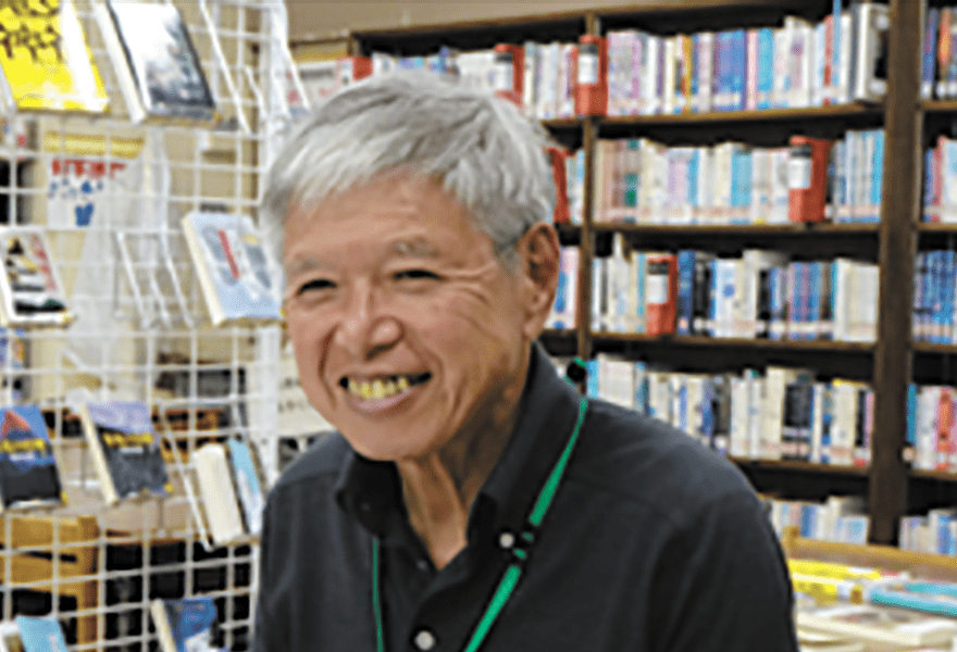 市立中学校 学校図書館専任司書