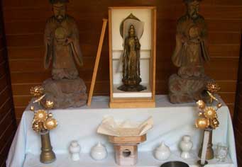 秋広平六墓