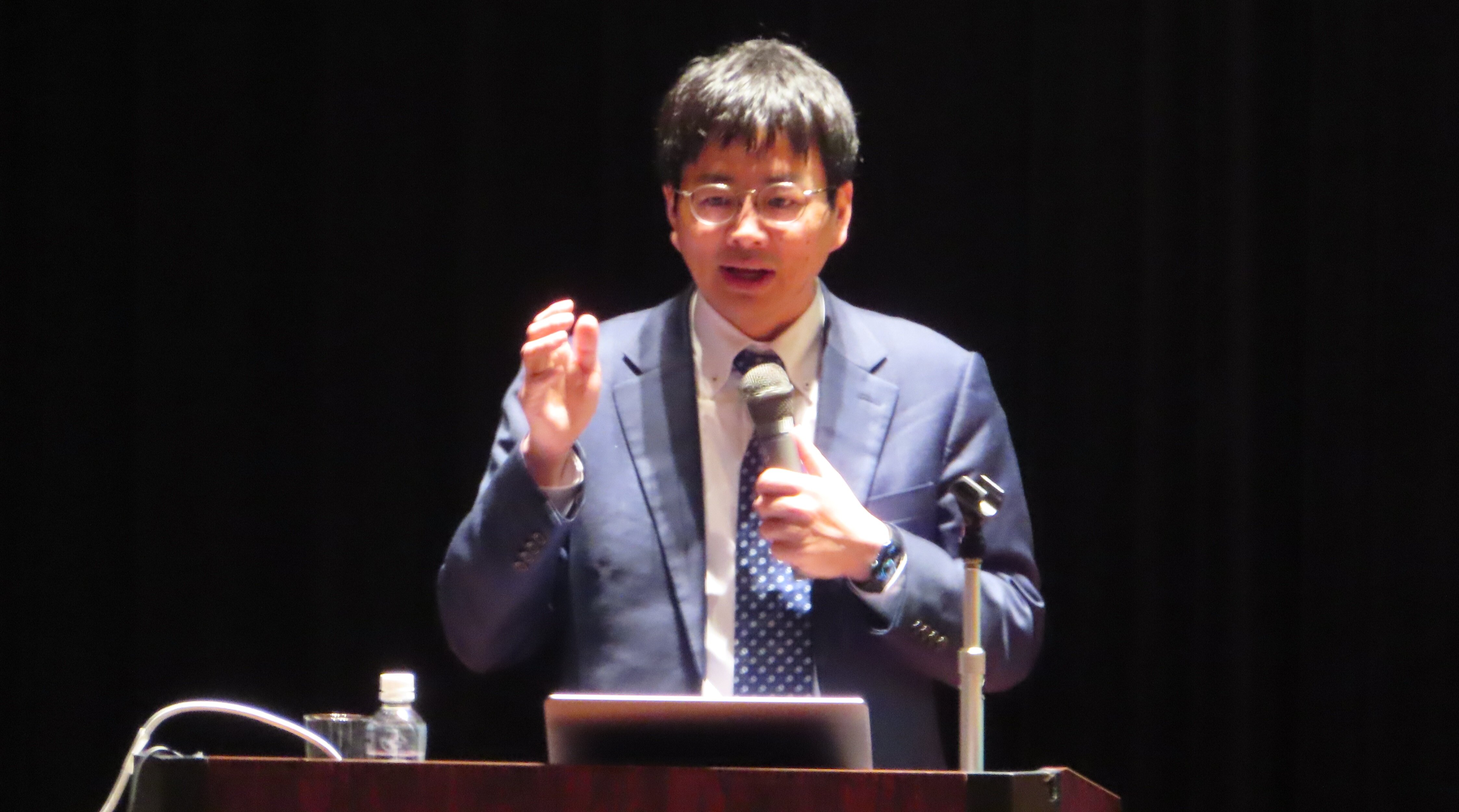 高橋委員（講演）01