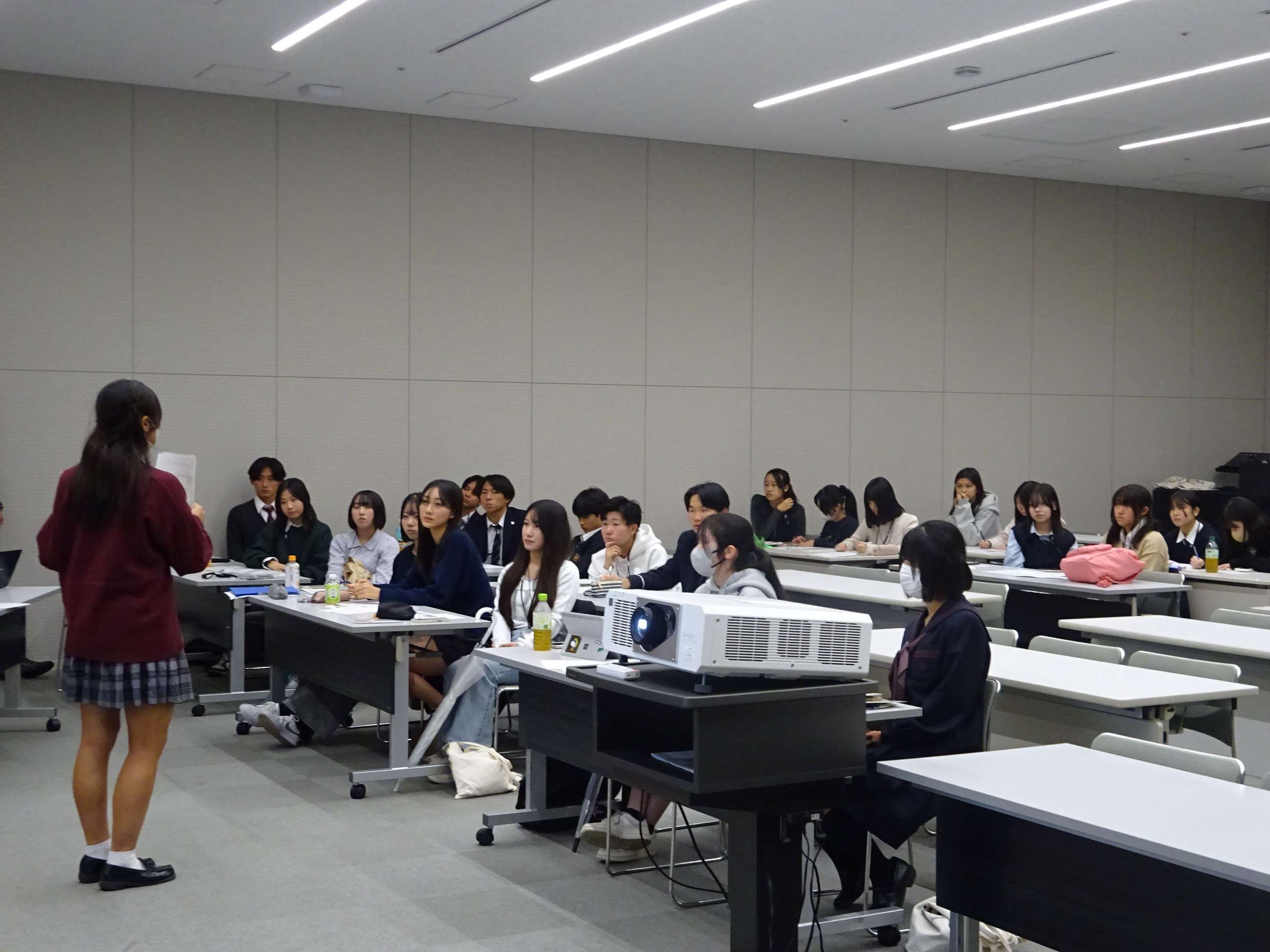 企画・提案の発表の写真