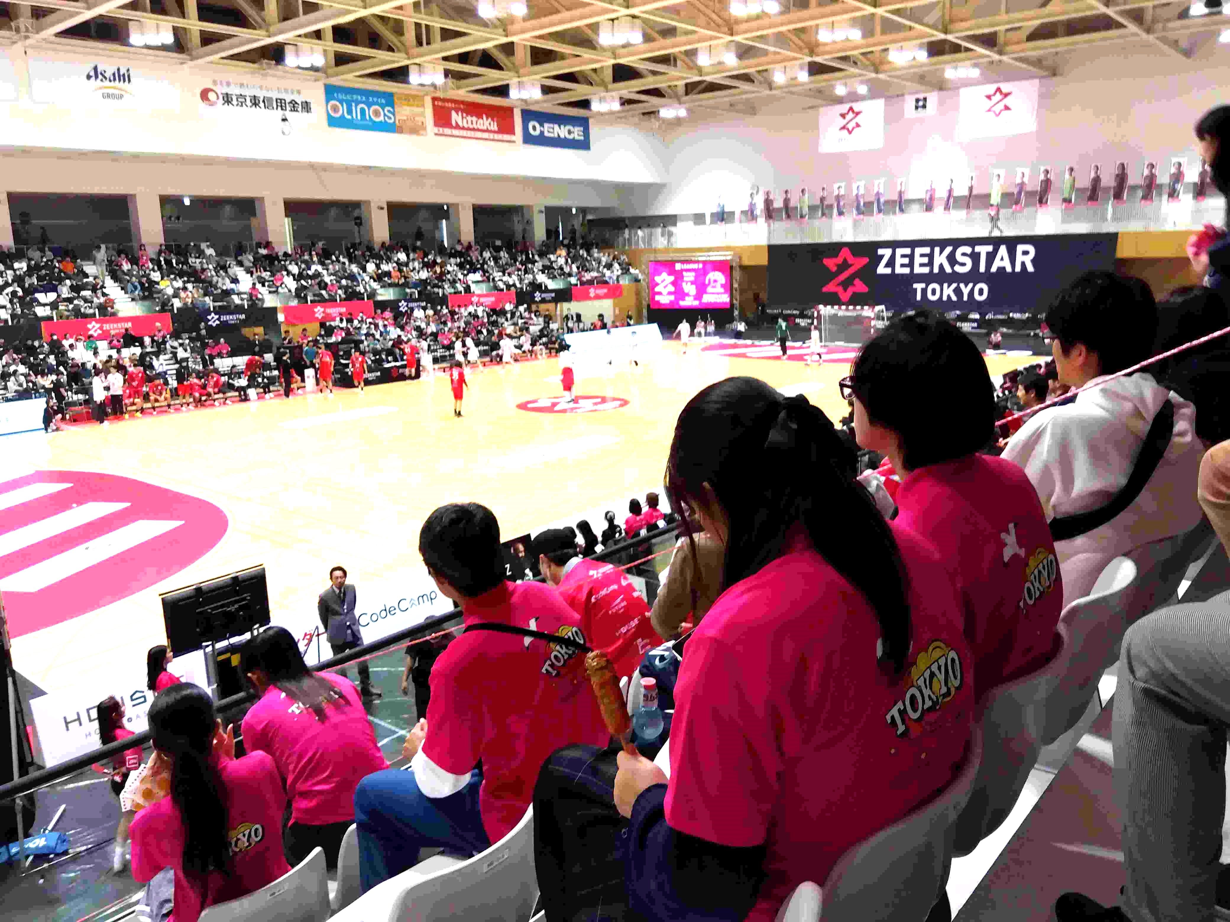 試合観戦の様子